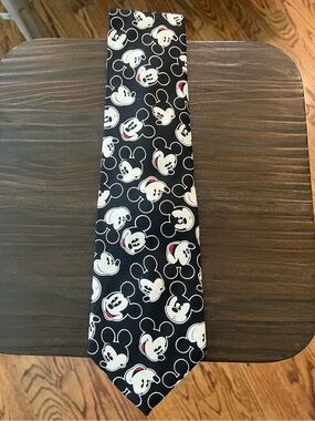 Vintage Disney Mickey Mouse Tie
